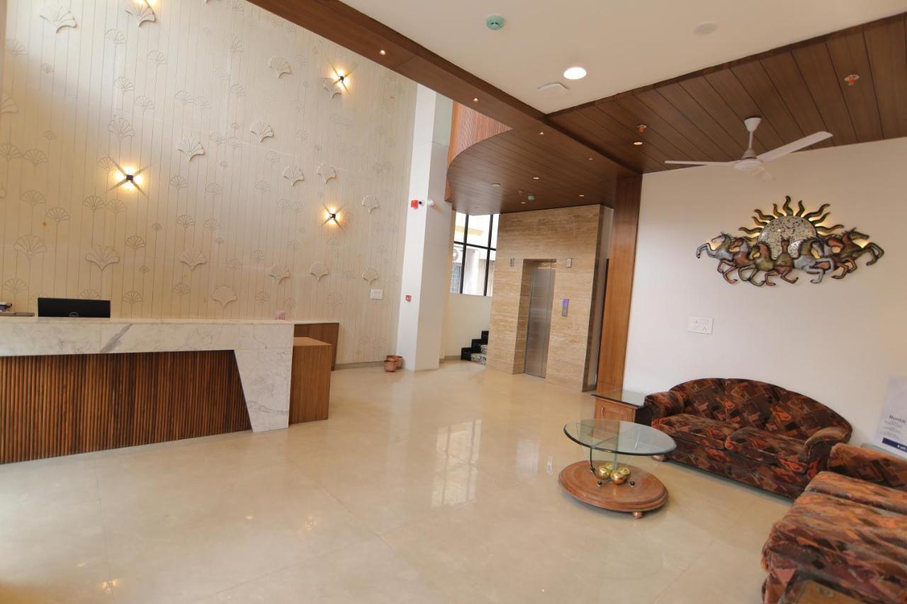 Hotel Mumbai House Express Udaipur Eksteriør bilde