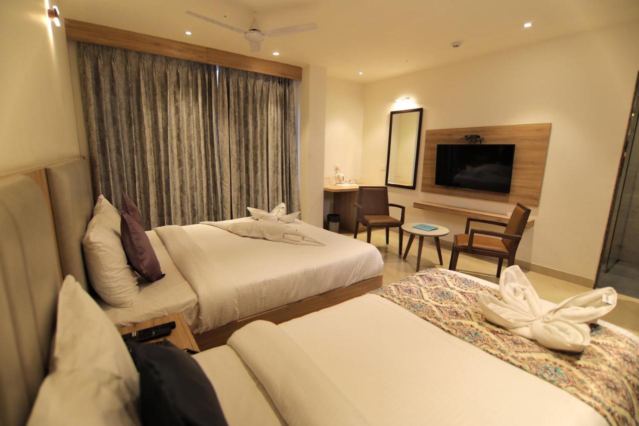 Hotel Mumbai House Express Udaipur Eksteriør bilde