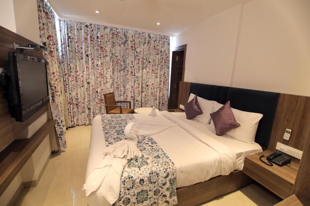 Hotel Mumbai House Express Udaipur Eksteriør bilde