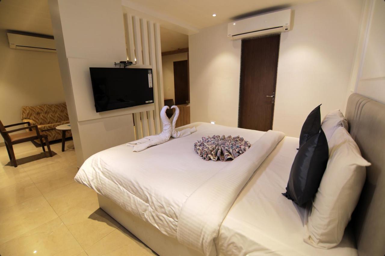 Hotel Mumbai House Express Udaipur Eksteriør bilde